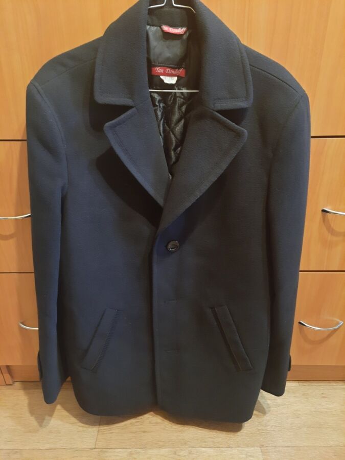 Мужское пальто, демисезон, 48-й размер (Yan Daniloff)