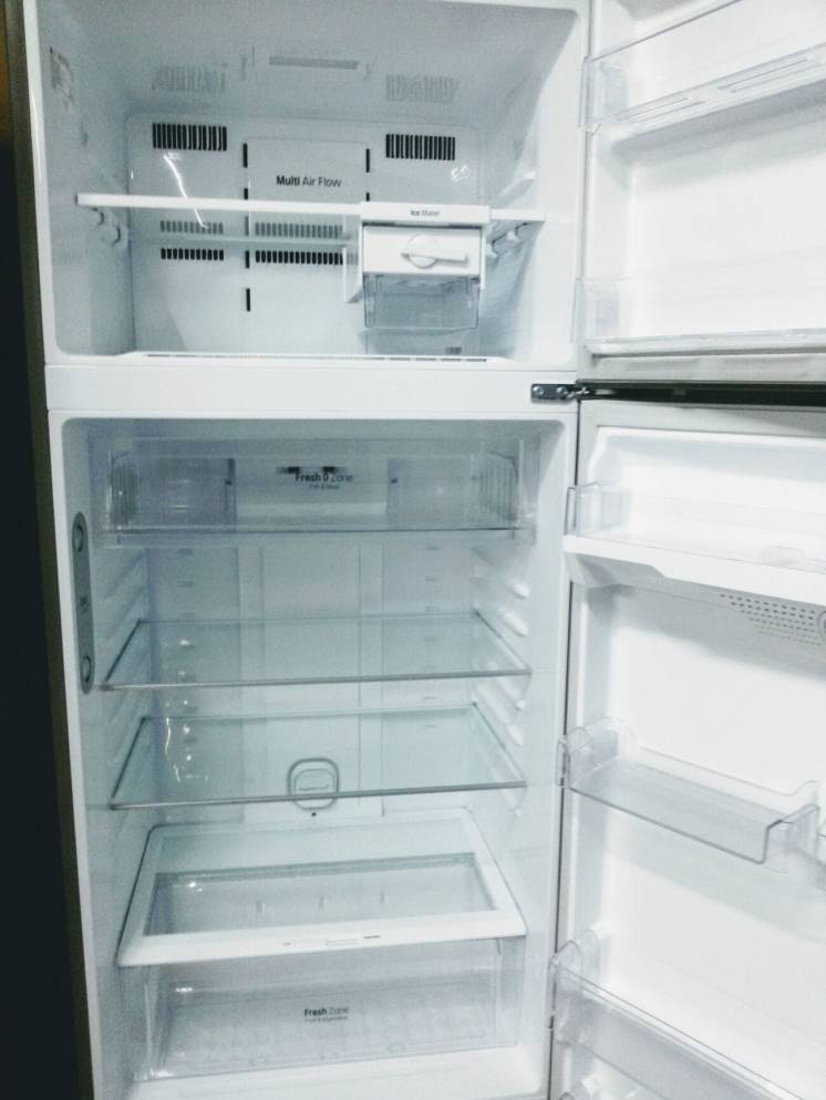 Двухкамерный холодильник LG GN-H702HMHZ б/у.