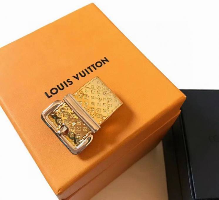 Брошь Louis Vuitton