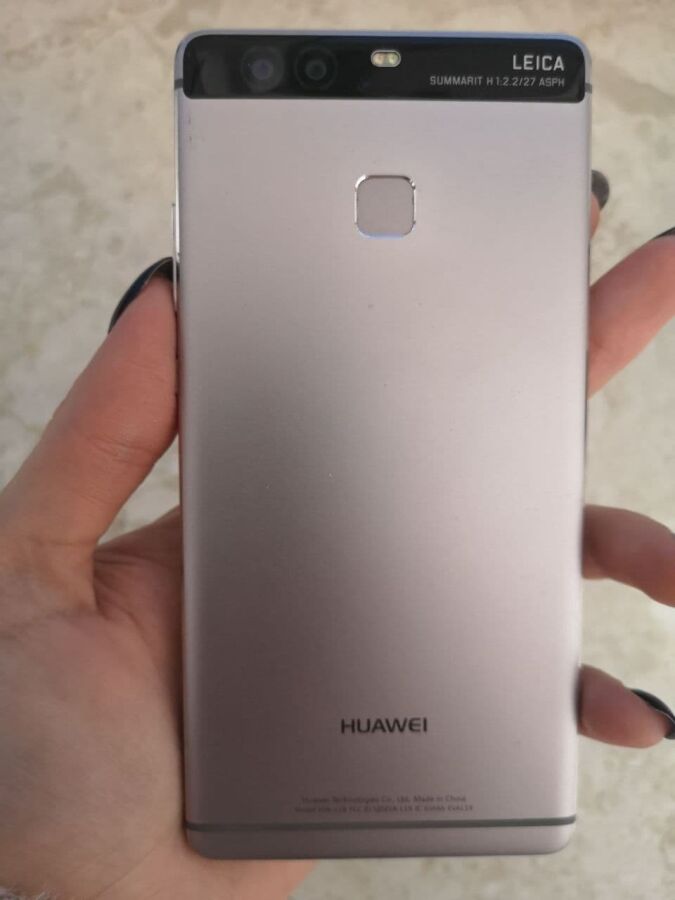 Продам смартфон Huawei P9