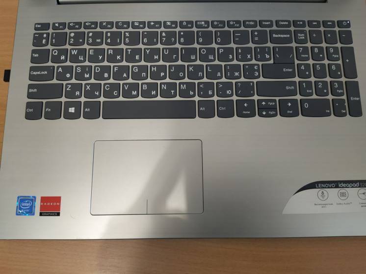 Ноутбук Lenovo IdeaPad 320-15IAP (80XR00SCRA)