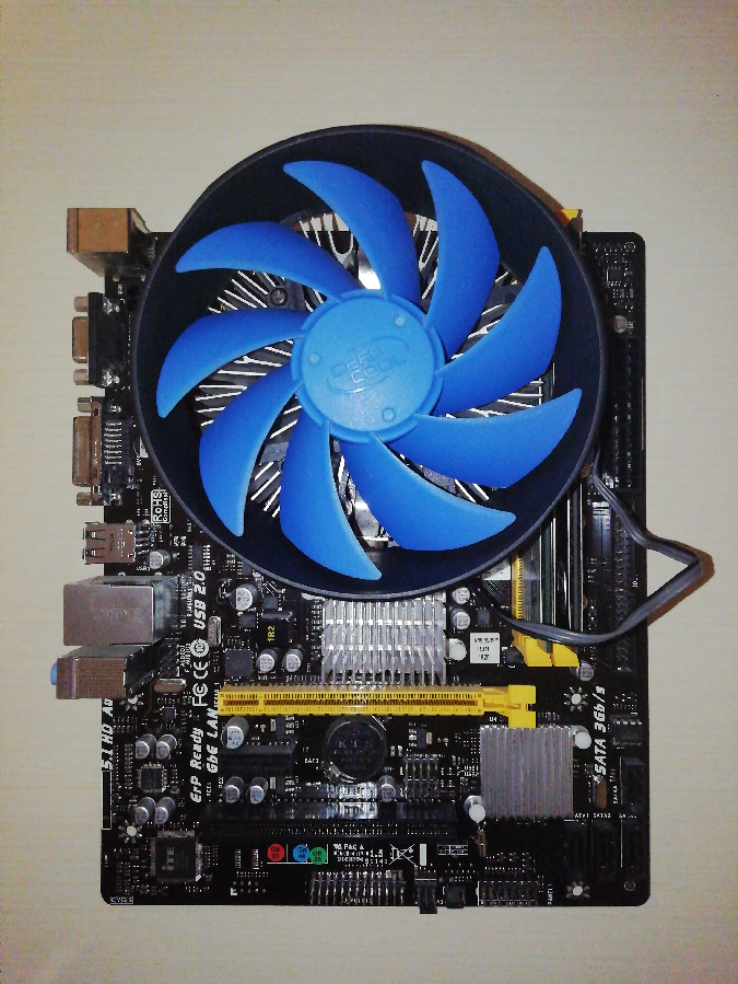 Комплект ПК Материнская плата AMD Phenom X4 955 ОЗУ 8 ГБ