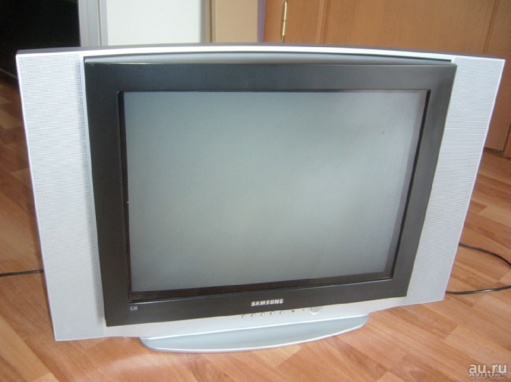 2 телевизора Thomson. Samsung