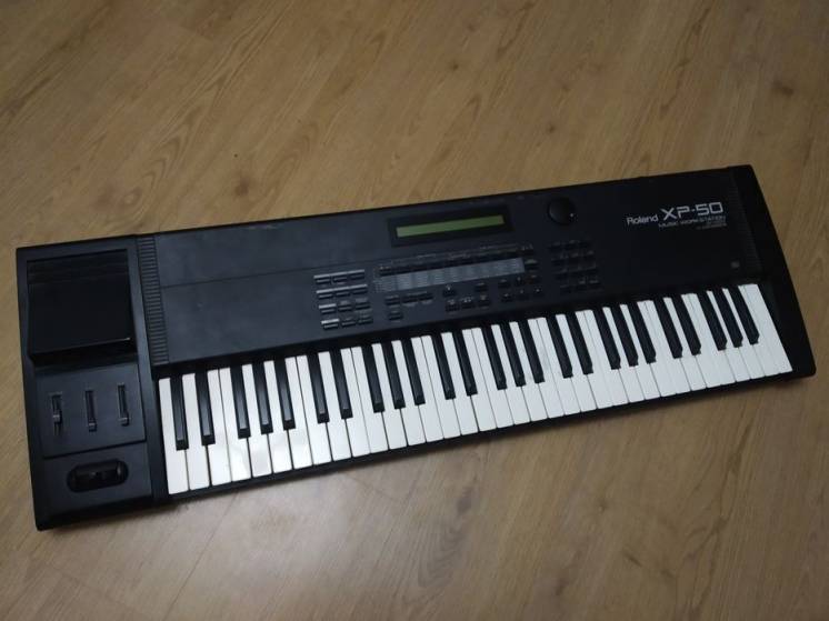 синтезатор Roland XP-50