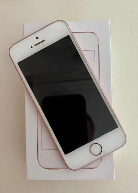 Продам iPhone 5SE 64 Gb Rose Gold Neverlock в идеальном состоянии