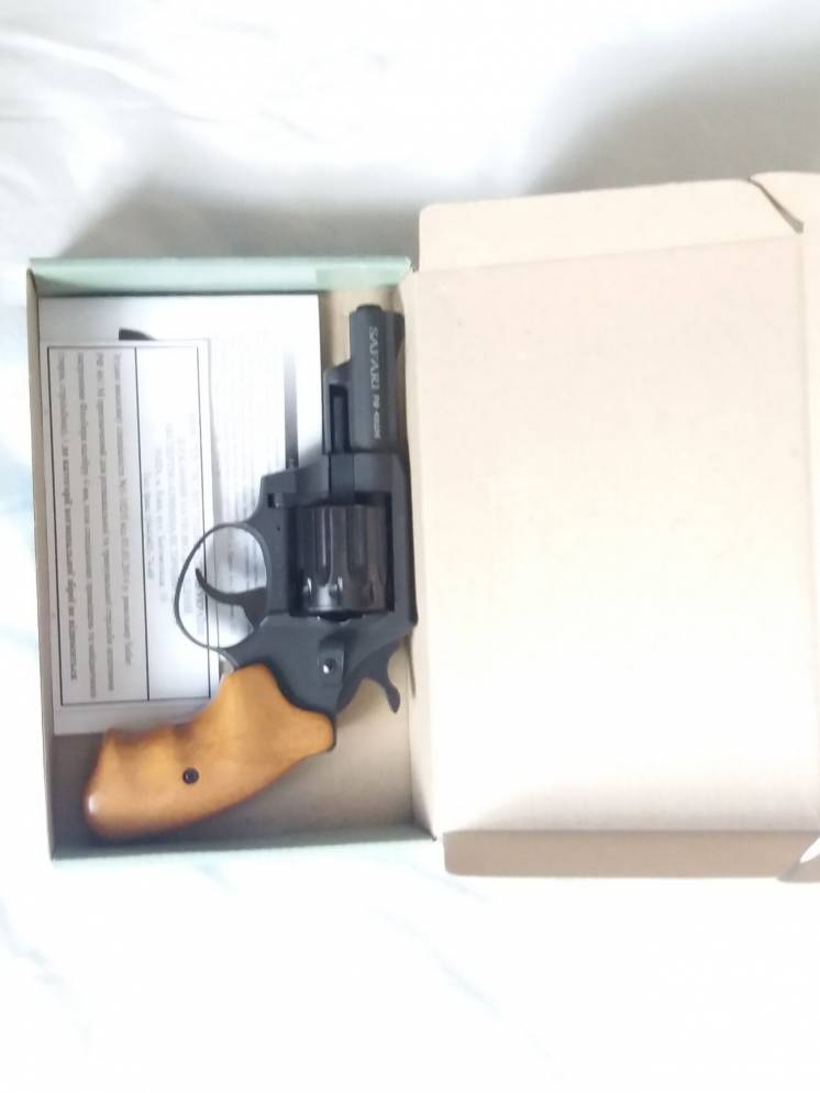 Револьвер под патрон флобера Safari РФ431М обновленная версия
