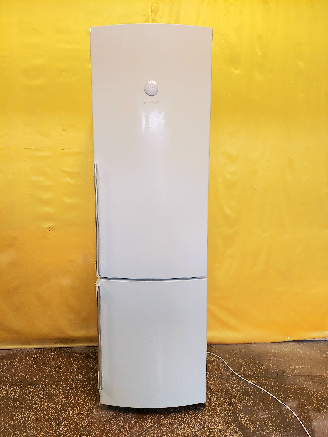 Двухкамерный холодильник Gorenje высота 200см