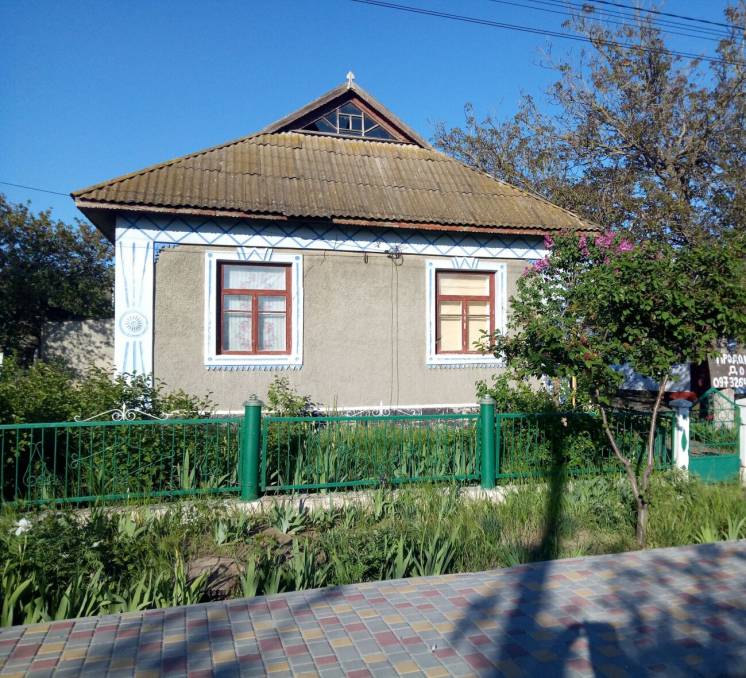 Продам дом в Лиманском районе Одесской области село Першотравневое