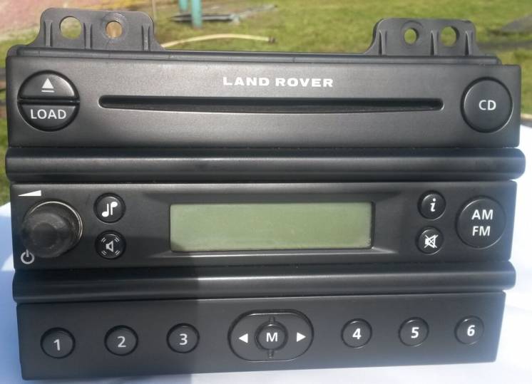 Радио и CD-проигрыватель на Land Rover