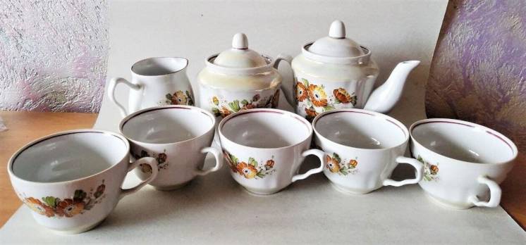 Чайный сервиз Барановского фарфорового завода, восемь предметов