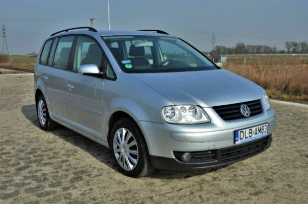 Продам Volkswagen Touran возможна рассрочка на 12 месяцев