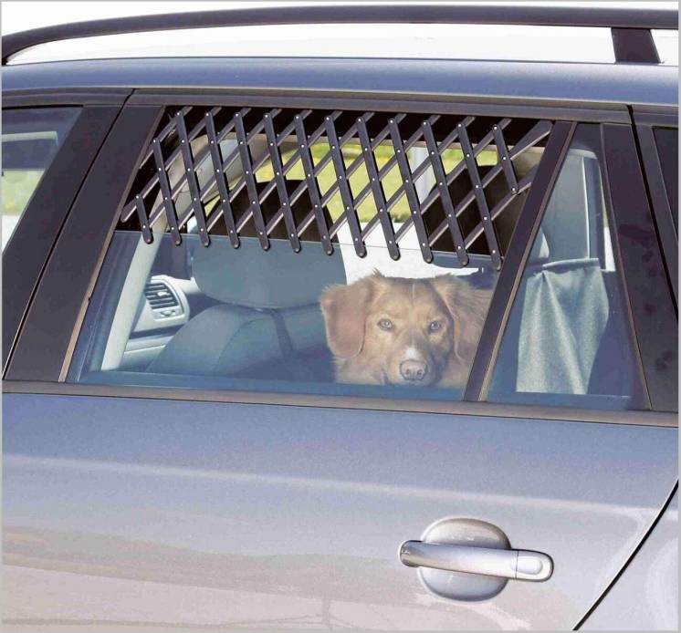 Решетка на окно авто для собак Trixie 30-110 см