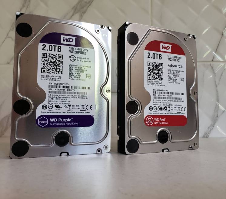 2х 2 TB: WD Purple (WD20PURX), WD RED (WD20EFRX) Жесткий диск