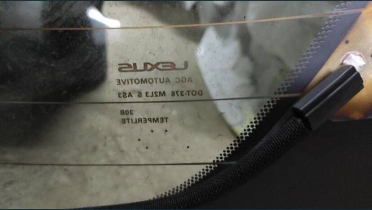 Продам стекло задней двери Lexus RX 2015  код. 681050E110
