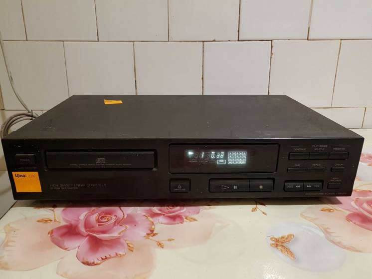 Sony CDP-212 CD Player