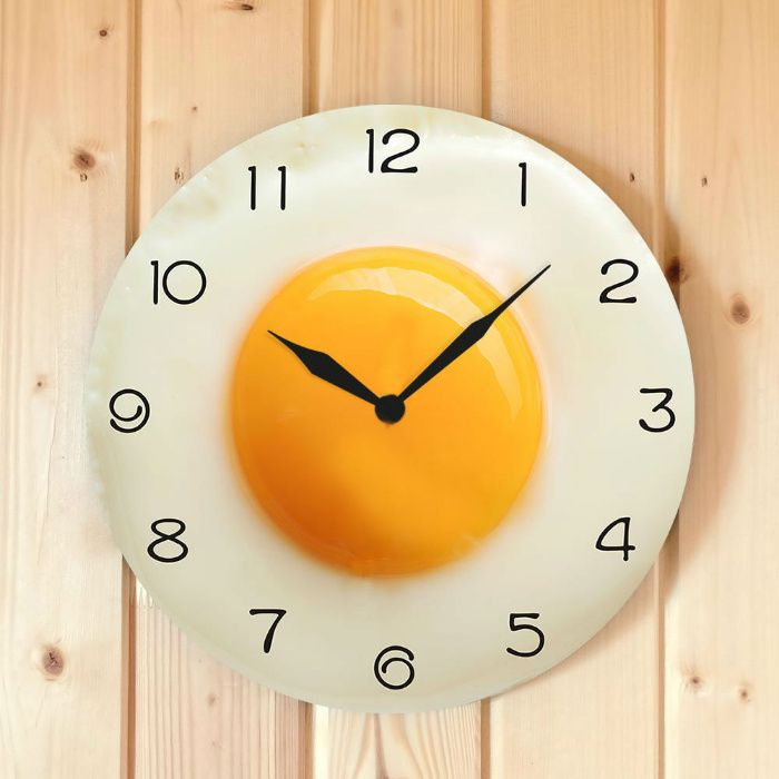 Часы на кухню яичница