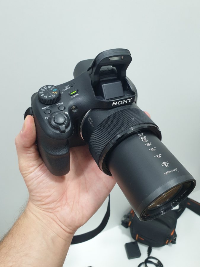 Фотоапарат SONY Cyber-shot DSC-HX300