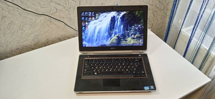 Стильный ноутбук Dell Latitude E6420 core i5 видюха 2гб ,батарея 2 ч