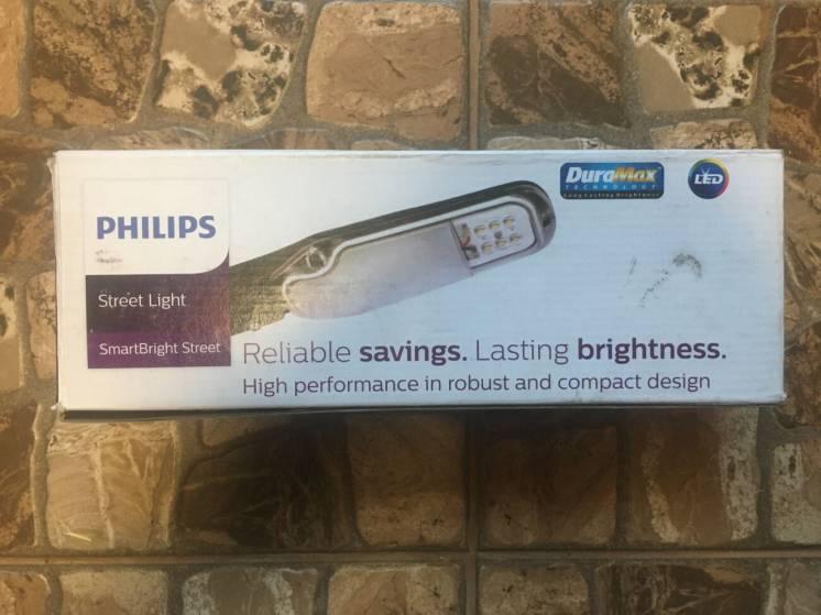 Уличный консольный светильник Philips BRP042 LED 19/CW 20W MR S1 PSU
