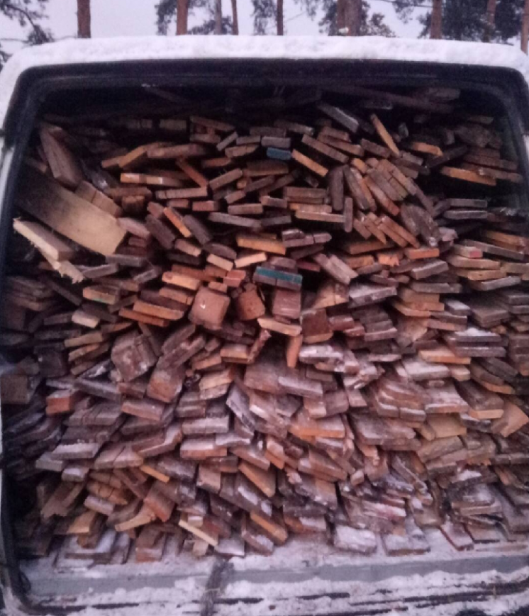 Дешеві сухі дрова