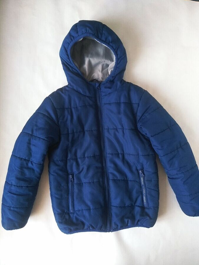 Синяя демисезонная куртка мальчику,134-140 см