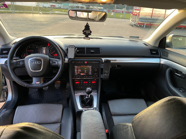 Продам Audi A4 3.0TDI Quattro