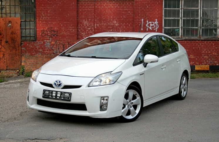 Продам Toyota Prius