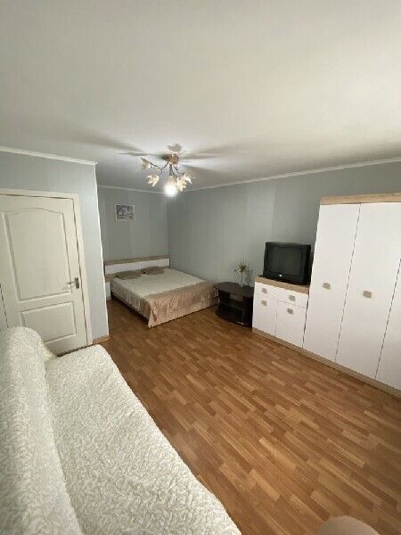 Продам однокомнатную квартиру по ул Новокузнецкая на Песках