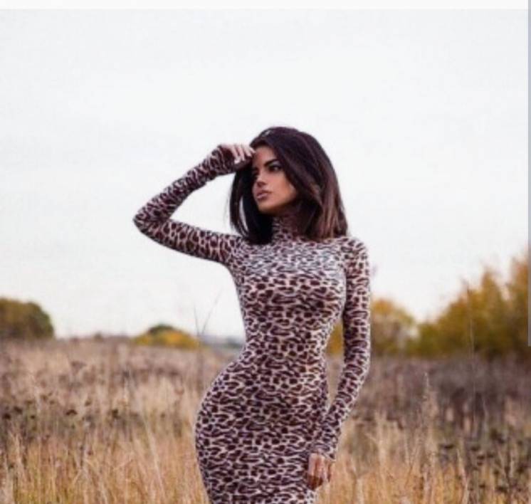 Стильное леопардовое короткое платье