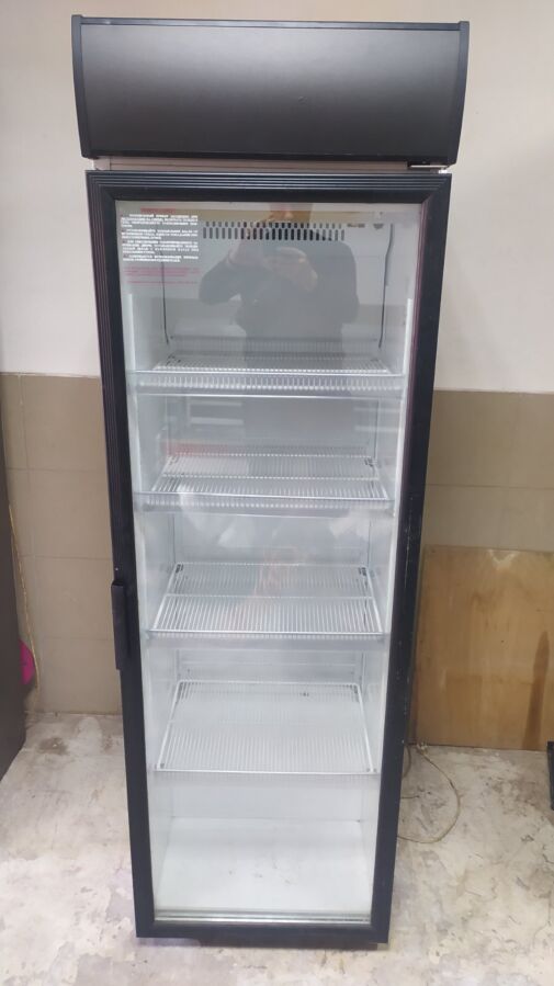 Холодильна шафа-вітрина INTER-390T
