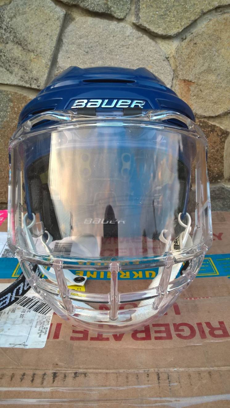 Продам хоккейный шлем с визором Bauer RE-AKT 100 размер L