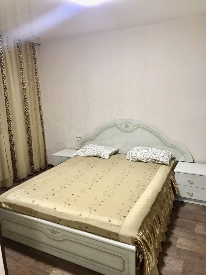 Продам 1 кімнатну квартиру вулиця Новгородська