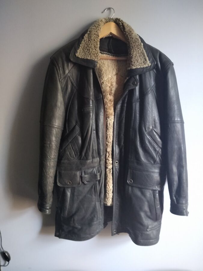 Куртка зимняя мужская 48 размер натур кожа 1000грн