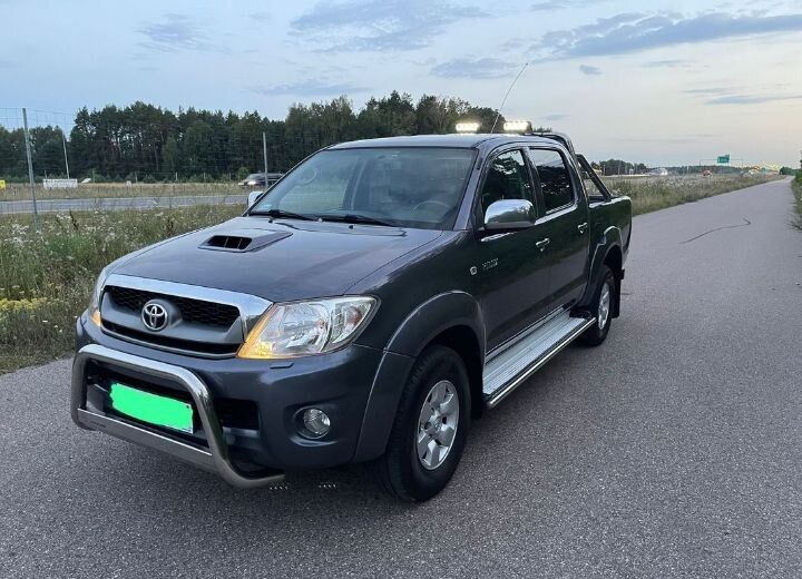 Продам Toyota Hilux під прігон для зсу розсрочка на пів року