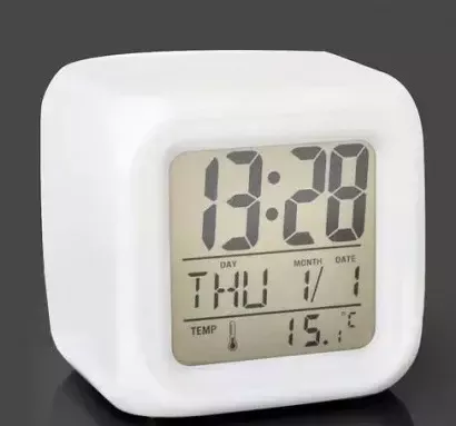 Часы куб. Часы будильник календарь кубик светящиеся с термометром.