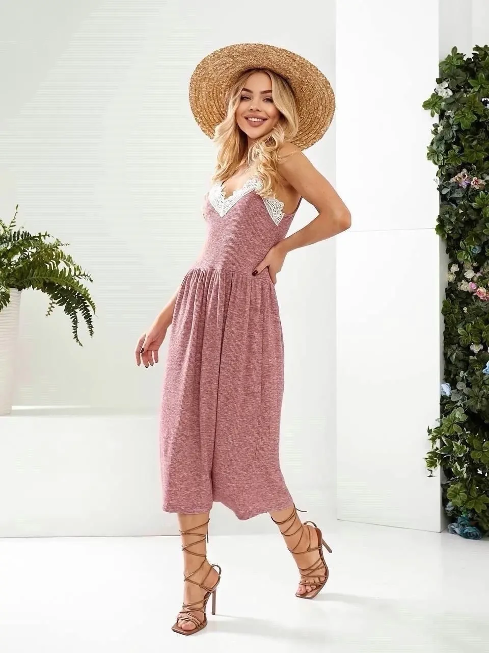 Сарафан жіночий