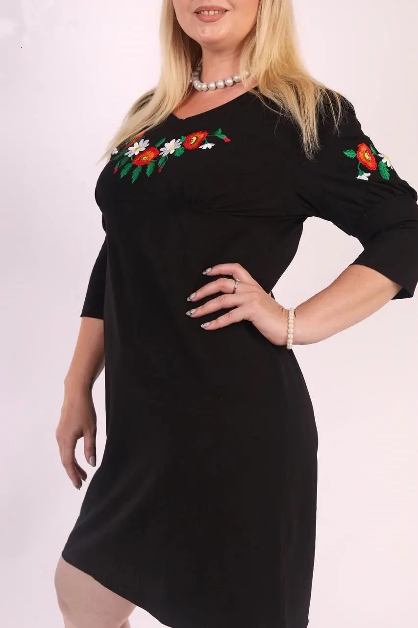 Сукня жіноча