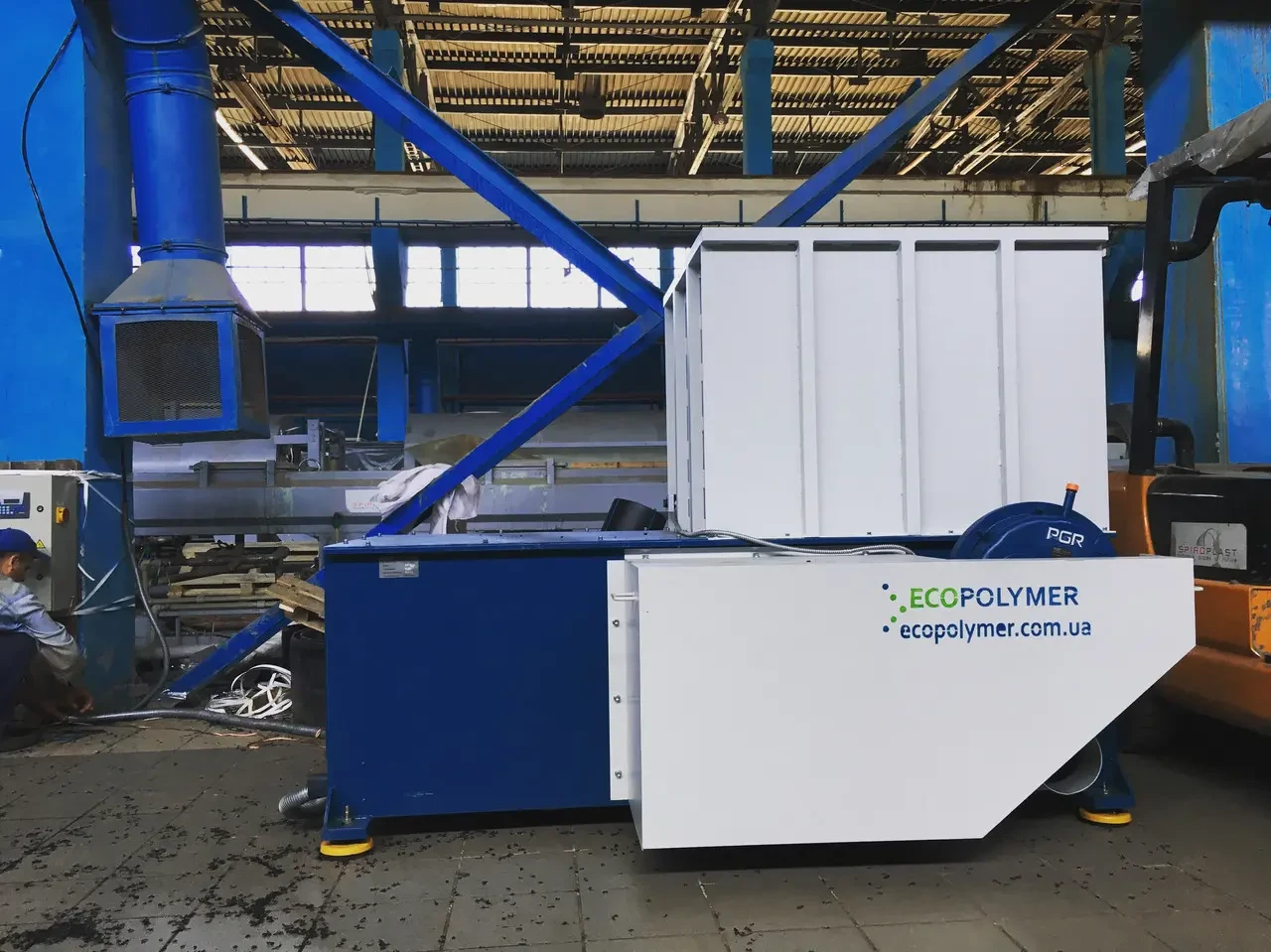 Шредер для литников и труб Shark ES10.2 (30кВт) 2