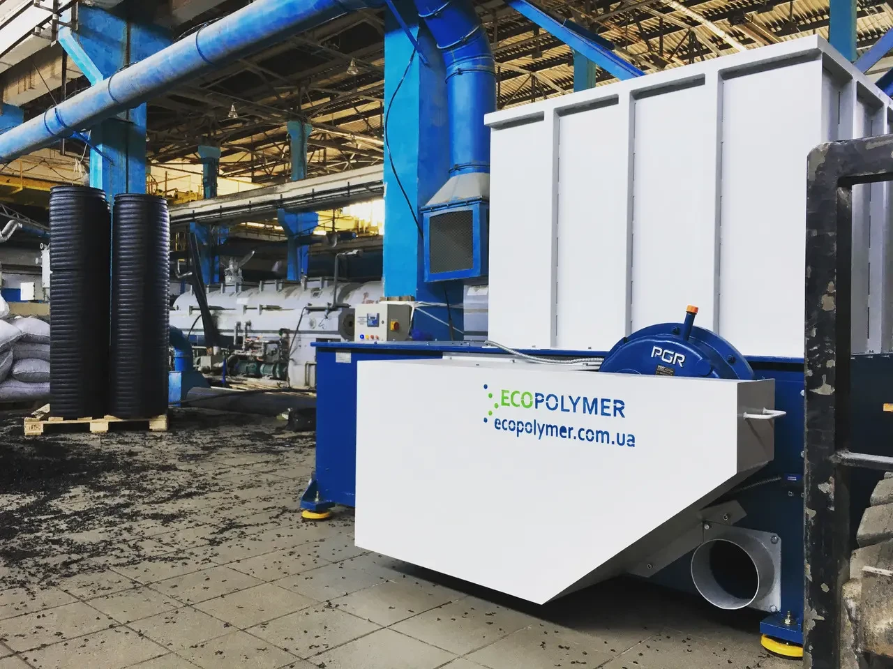 Шредер для литников и труб Shark ES10.2 (30кВт) 5