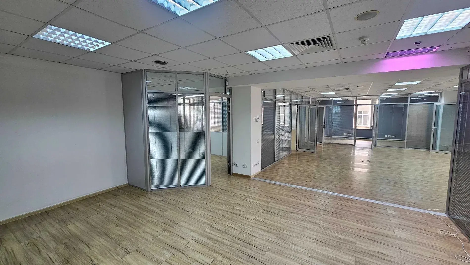 Оренда преміум офісу у історичному центрі Києва в БЦ Леонардо 3