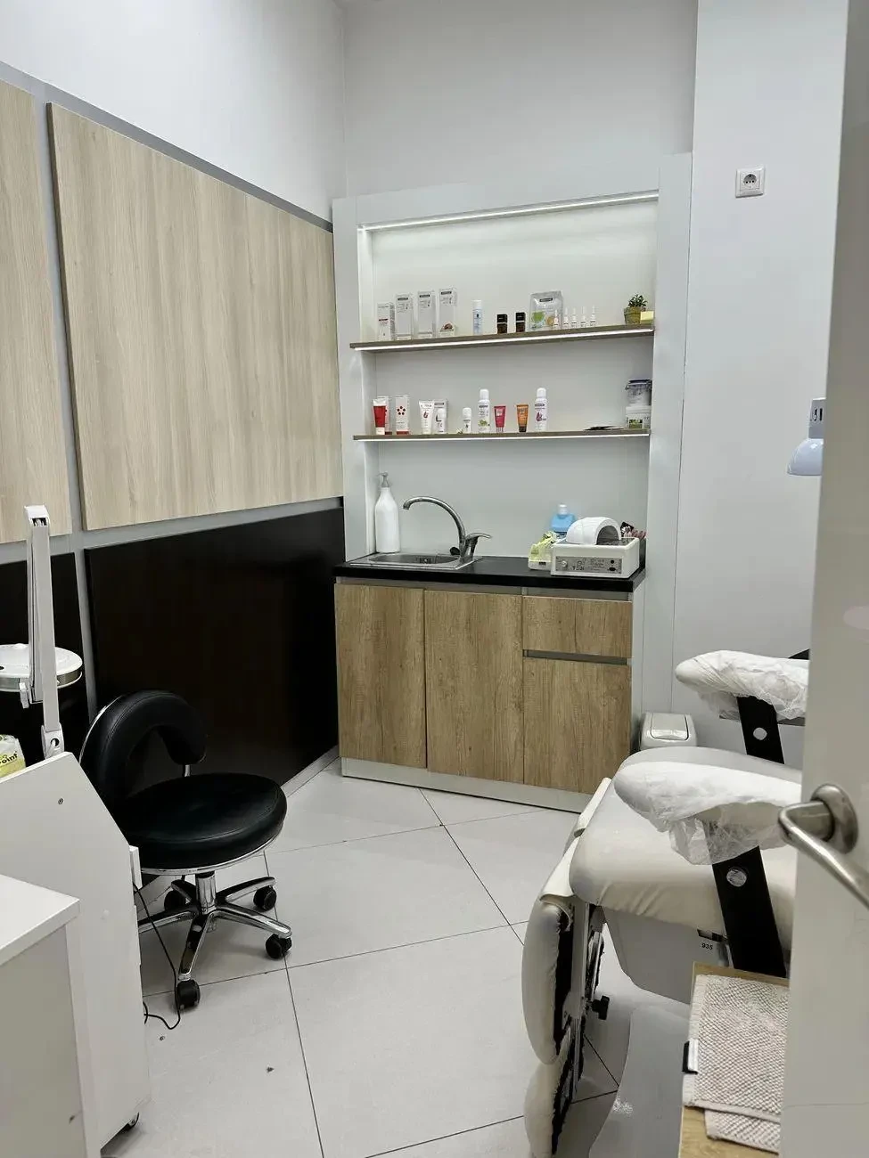 Сдам салон красоты Київ 5