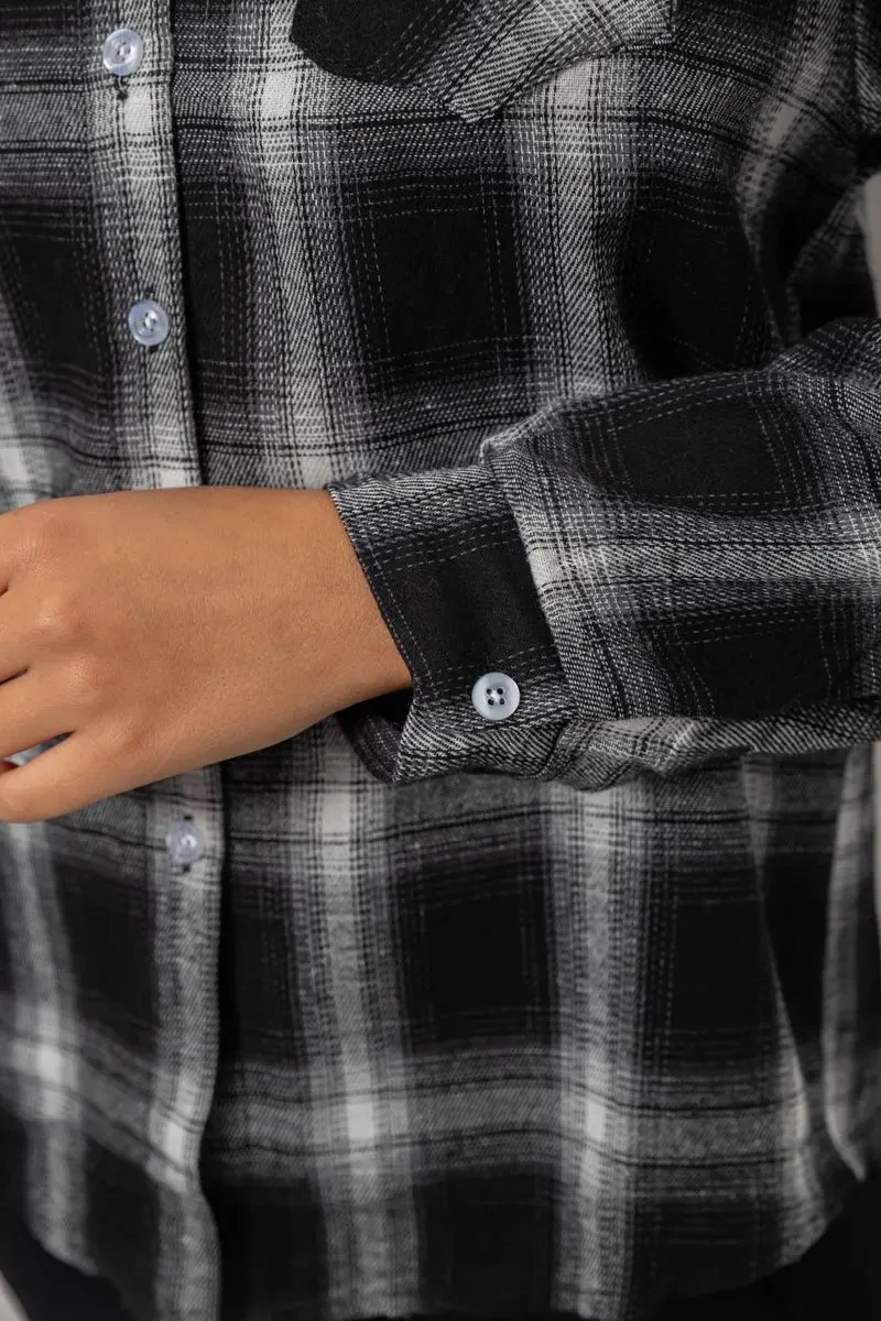 Сорочка жіноча в клітинку, колір чорний, 244R1070-4 6