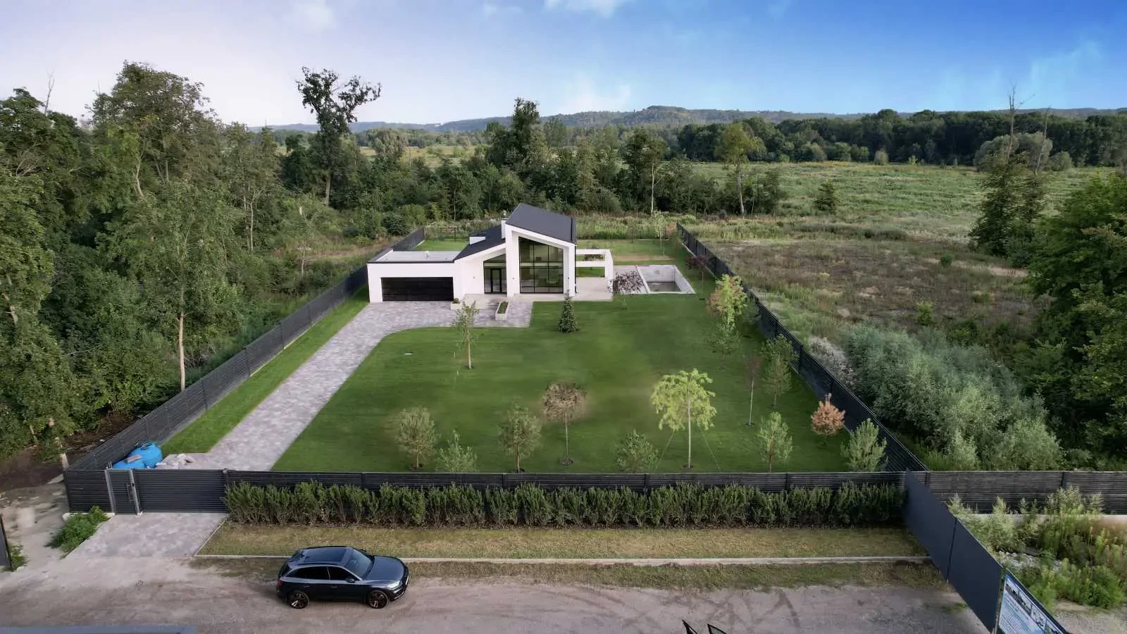 4-к будинок Обухівський, Нові Безрадичі, Нова 24