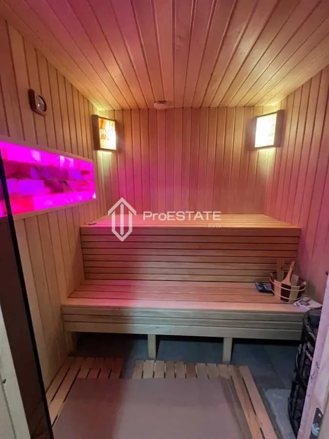 4-к будинок Вишгородський, Осещина, Фіалкова 5