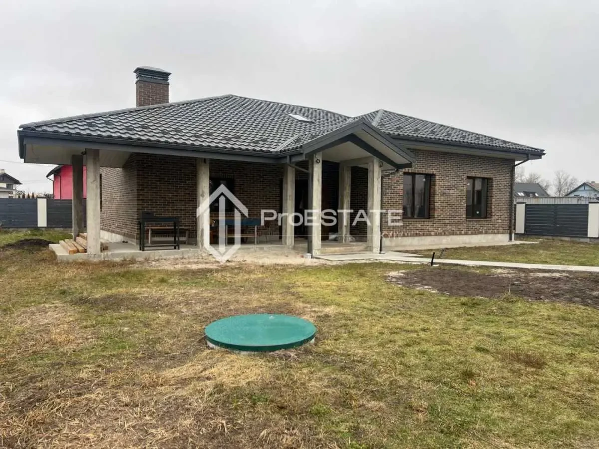 4-к будинок Вишгородський, Осещина, Фіалкова 7