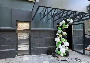 торгові площі Київ, Печерський, Німанська