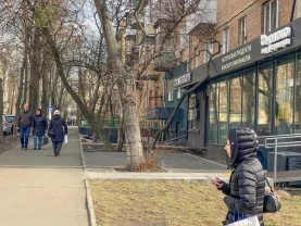 торгові площі Київ, Печерський, Німанська 4