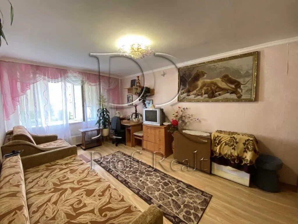 кімната Київ, Деснянський, Теодора Драйзера 5