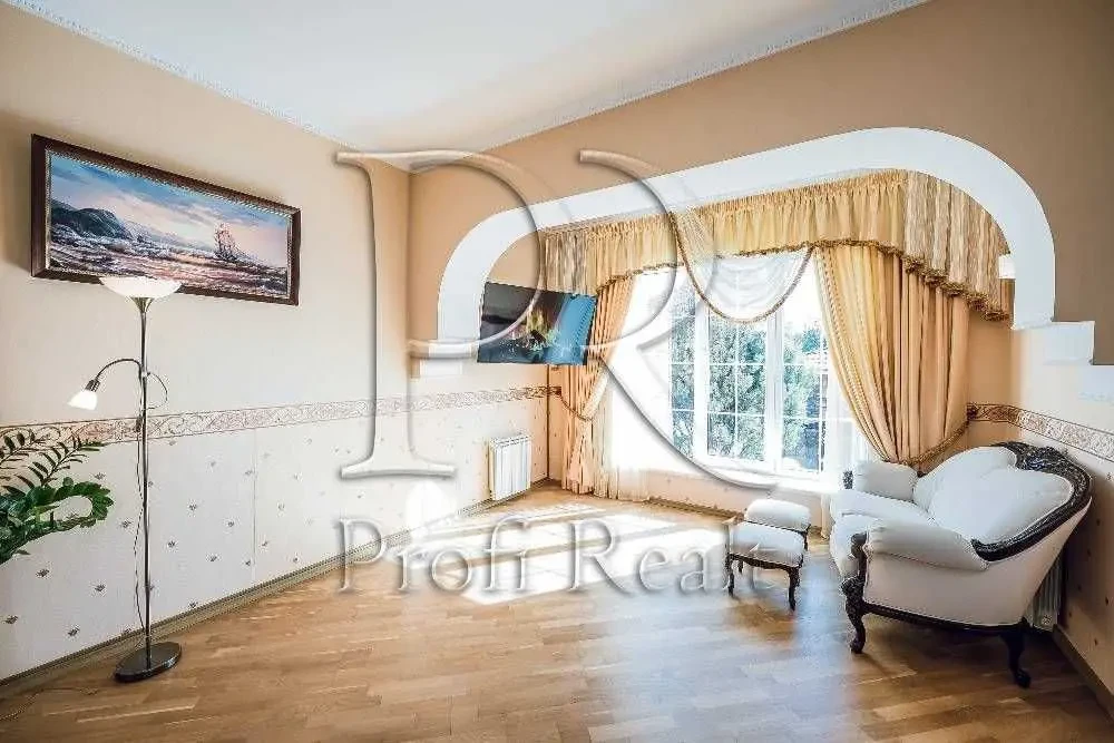 7-к будинок Бориспільський, Велика Олександрівка, Гагаріна вулиця 5