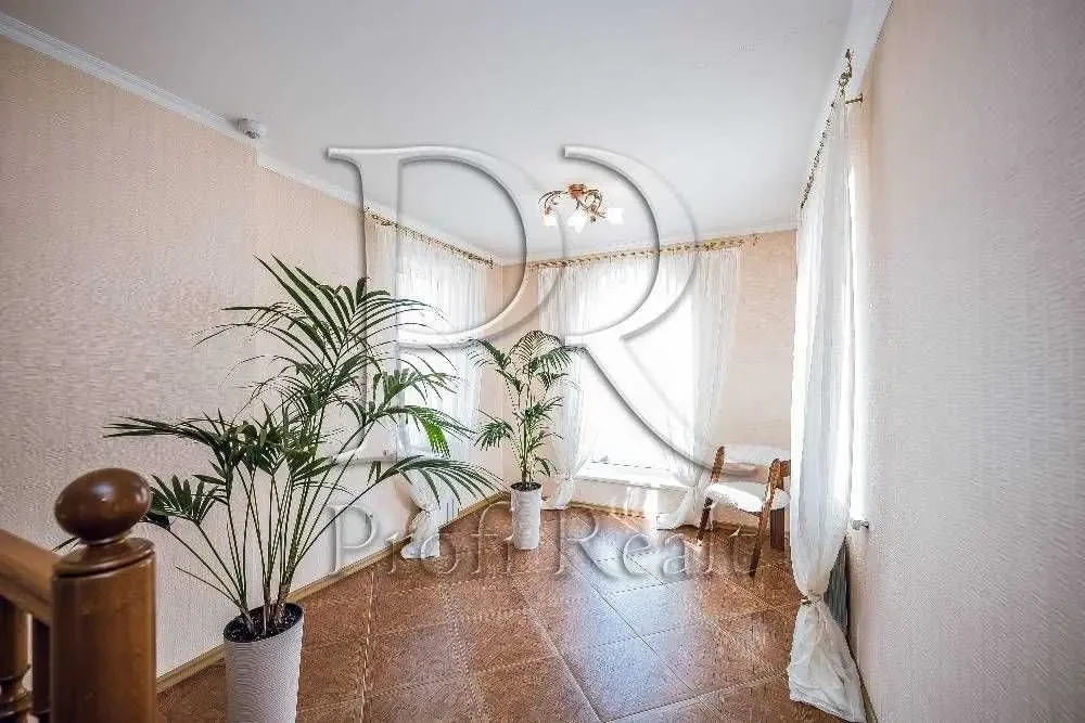 7-к будинок Бориспільський, Велика Олександрівка, Гагаріна вулиця 14